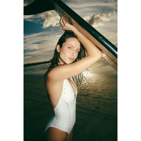 Gigi C Grace One-Piece Surf Suit White Orig. $200 size XS/S - Picture 4 of 7